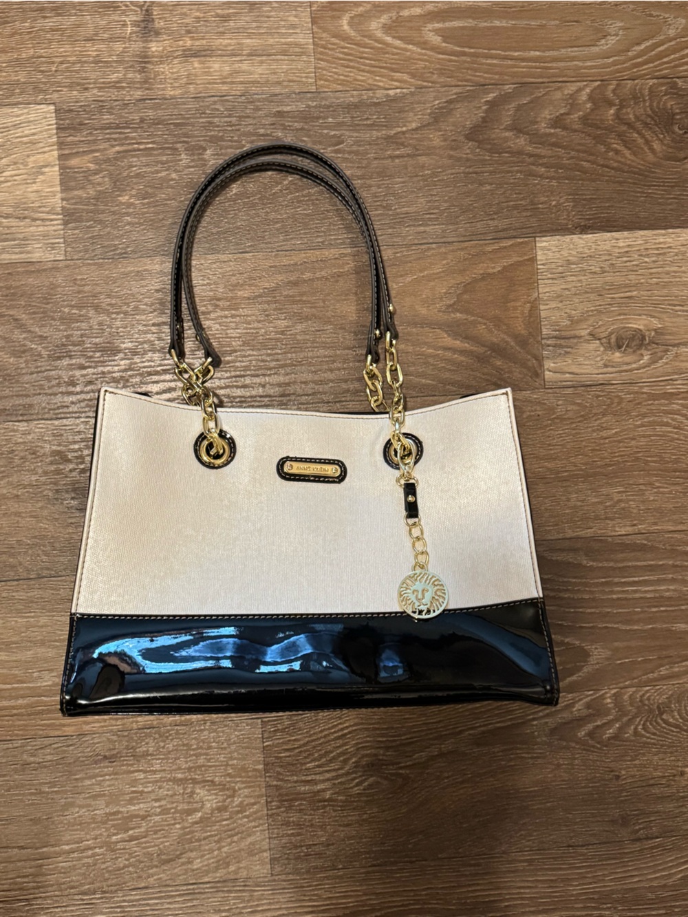 Anne Klein Elegant Two-Tone Women’s Tote Bag in Cream and Black
